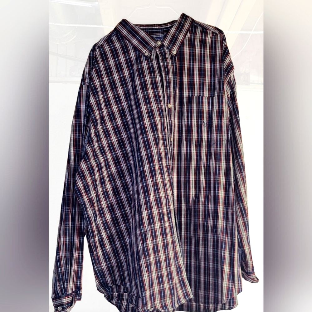 Mens button up plaid shirt